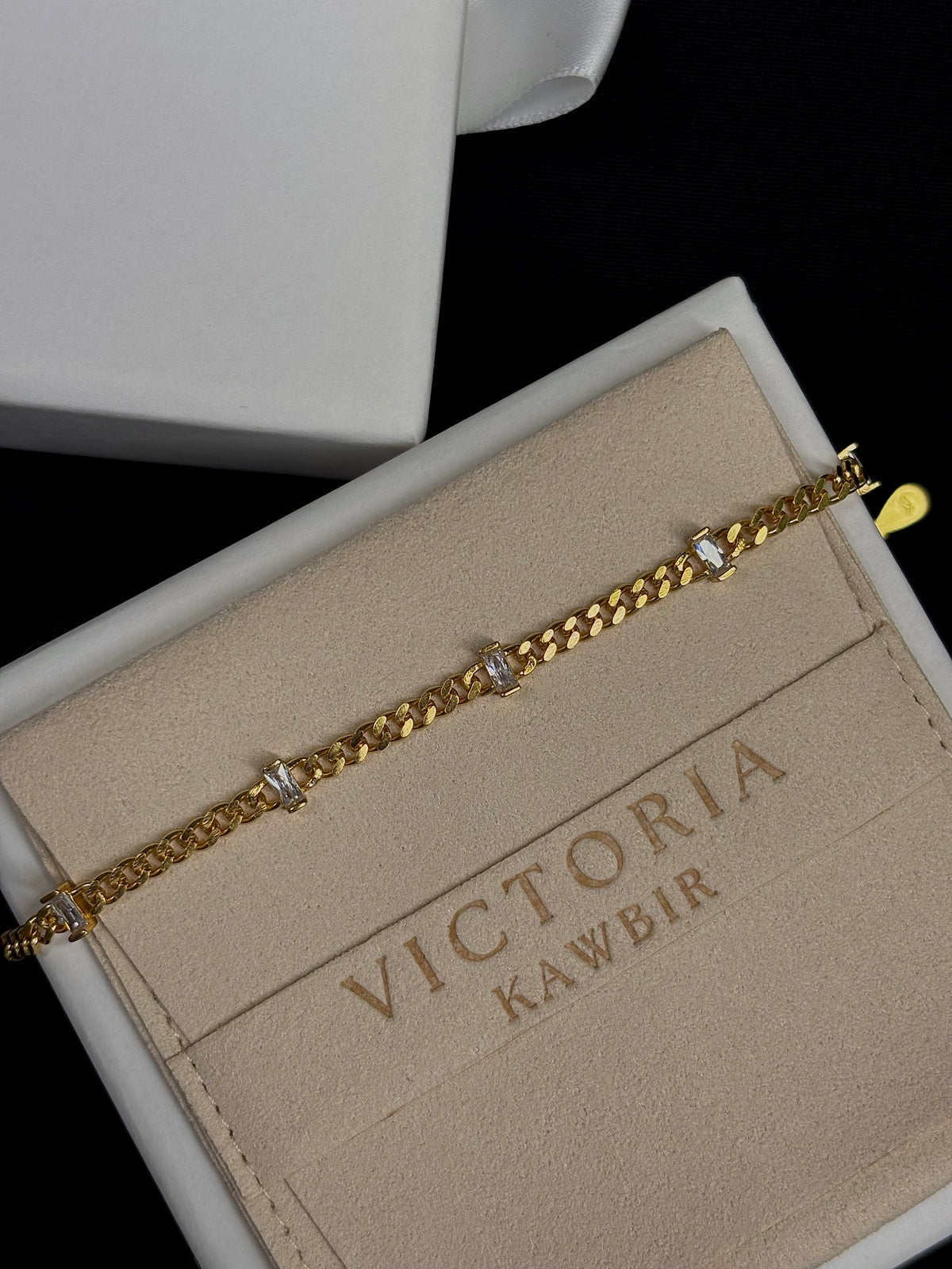 Station bracelet